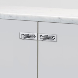 BUSTER + PUNCH | FURNITURE KNOB / PLATE / LINEAR  | STAINLESS STEEL | 2 stk