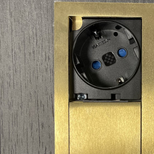 VERSAHIT MONO | 1 STIKK | IP54 | GULL