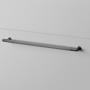 BUSTER + PUNCH® - PULL BAR / LINEAR LARGE - SMOKED BRONZE