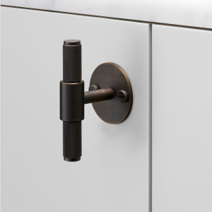 BUSTER + PUNCH | T-BAR | PLATE | CROSS | SMOKED BRONZE | 94mm