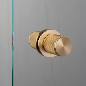 BUSTER + PUNCH® - DOOR KNOB / FIXED / DOUBLE-SIDED / LINEAR - BRASS